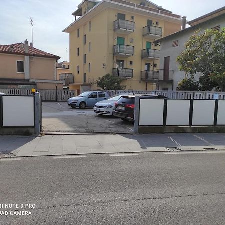 Quito - Dietro Piazza Mazzini - Immobil Relax Lido di Jesolo Zewnętrze zdjęcie